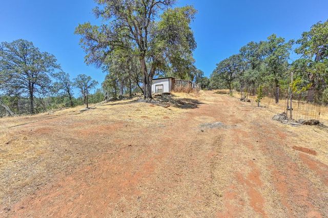 1700 Shadydale Ln, Placerville, CA 95667