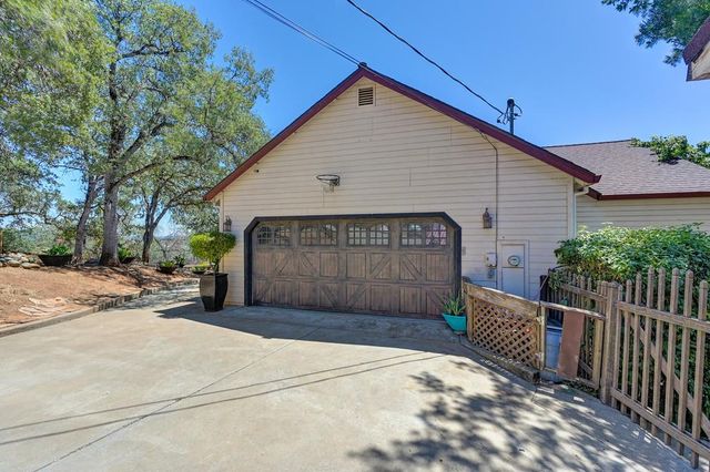 1700 Shadydale Ln, Placerville, CA 95667