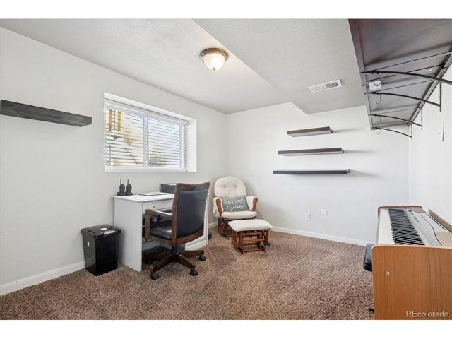 219 Dianna Dr, Lone Tree, CO 80124