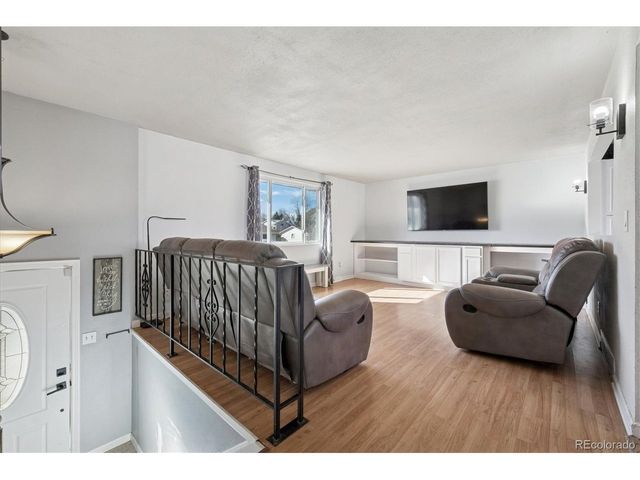 219 Dianna Dr, Lone Tree, CO 80124