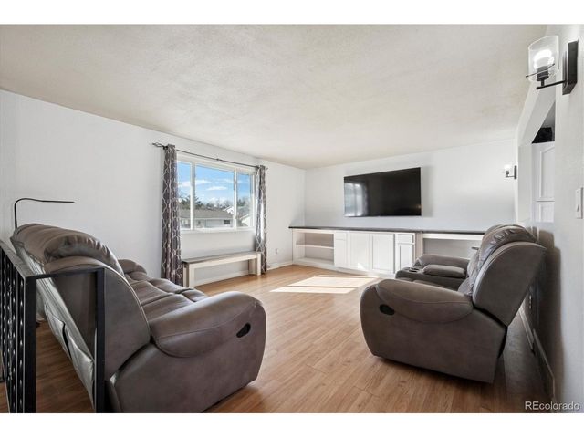 219 Dianna Dr, Lone Tree, CO 80124