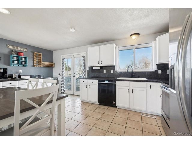 219 Dianna Dr, Lone Tree, CO 80124