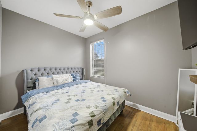 231 E 59th Street 1, Chicago, IL 60637