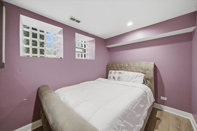 231 E 59th Street 1, Chicago, IL 60637