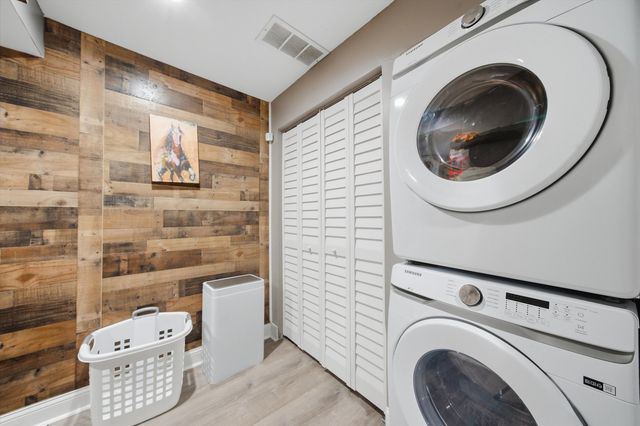 231 E 59th Street 1, Chicago, IL 60637