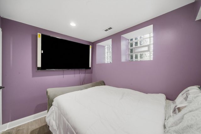 231 E 59th Street 1, Chicago, IL 60637