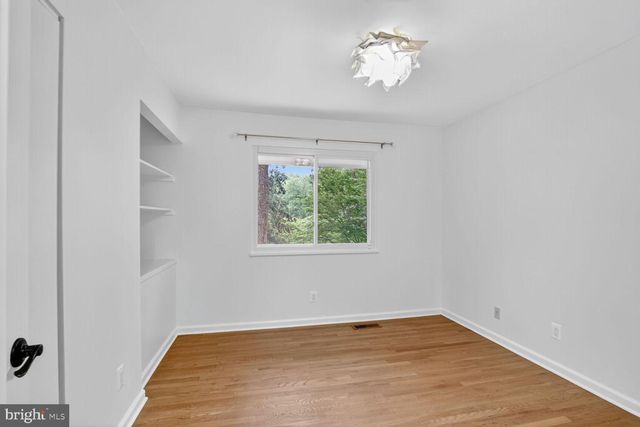 5 DON MILLS CT, Rockville, MD 20850