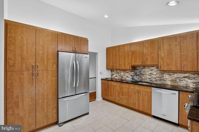 5 DON MILLS CT, Rockville, MD 20850
