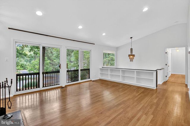 5 DON MILLS CT, Rockville, MD 20850