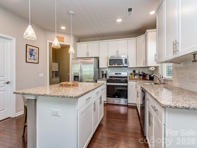 3831 Park South Station Boulevard, Charlotte, NC 28210