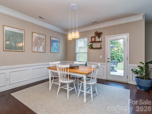 3831 Park South Station Boulevard, Charlotte, NC 28210