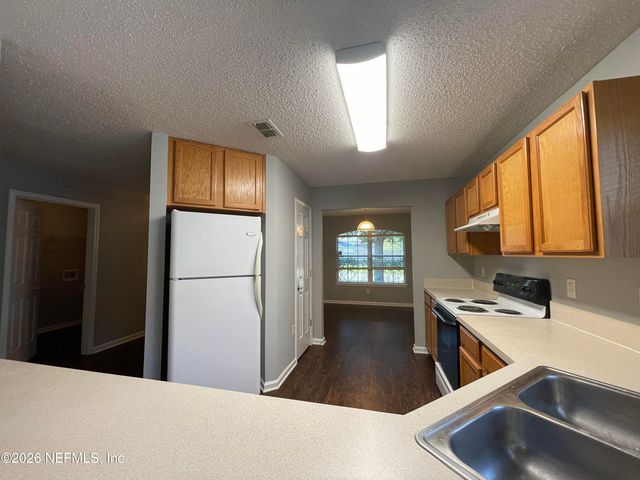 9374 DANIELS MILL Drive, Jacksonville, FL 32244