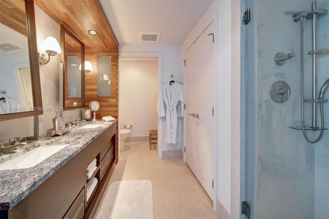 6899 Collins Ave 1009, Miami Beach, FL 33141