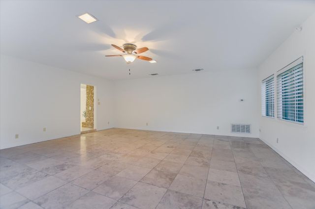 1004 Biscayne CV SW, Lakeway, TX 78734