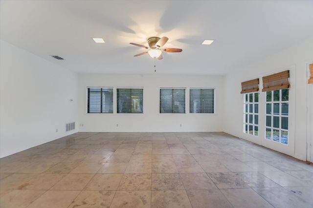 1004 Biscayne CV SW, Lakeway, TX 78734