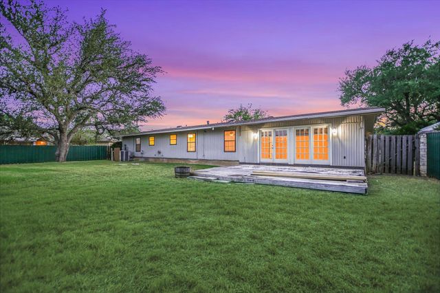 1004 Biscayne CV SW, Lakeway, TX 78734