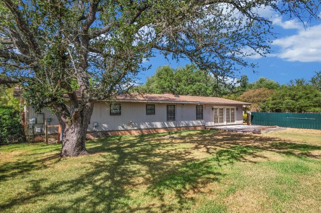 1004 Biscayne CV SW, Lakeway, TX 78734