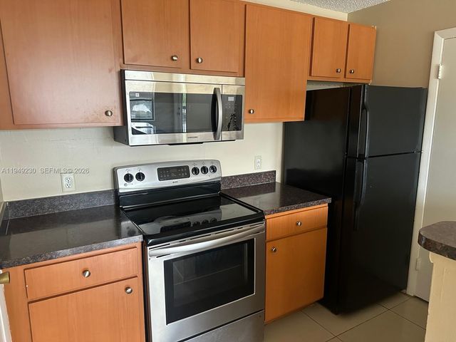 4481 W Mcnab Rd 37, Pompano Beach, FL 33069