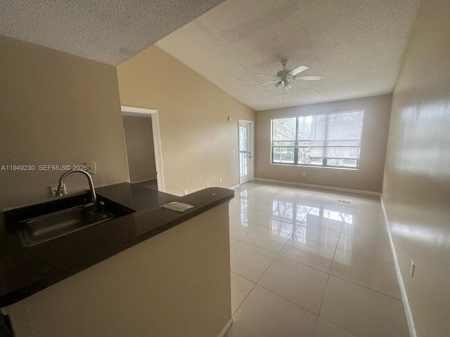 4481 W Mcnab Rd 37, Pompano Beach, FL 33069