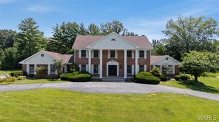 966 Cabernet Drive, Chesterfield, MO 63017