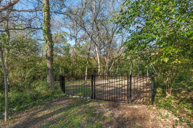 4505 Shady Glen Drive, Waco, TX 76708