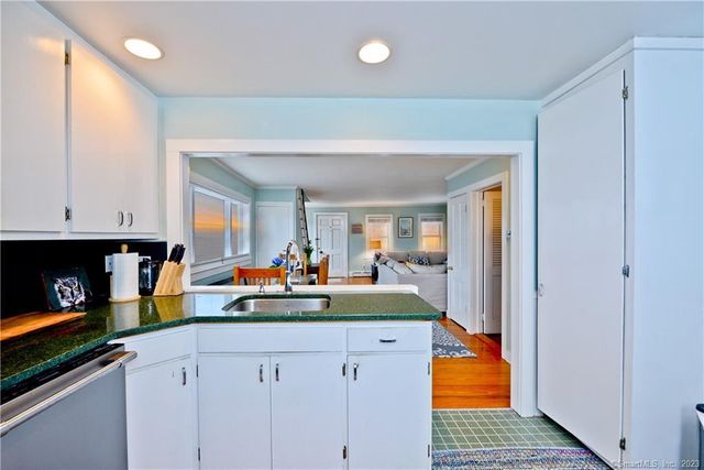 20 Omega Street, Stonington, CT 06378