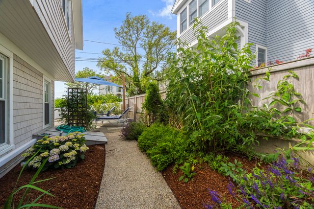 20 Omega Street, Stonington, CT 06378