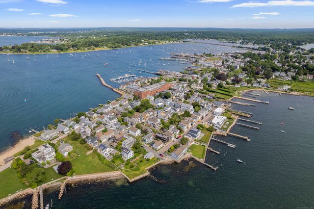 20 Omega Street, Stonington, CT 06378