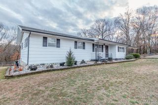 19110 Glade Springs Road, Lebanon, MO 65536