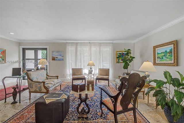 16140 SW 74th Pl, Palmetto Bay, FL 33157