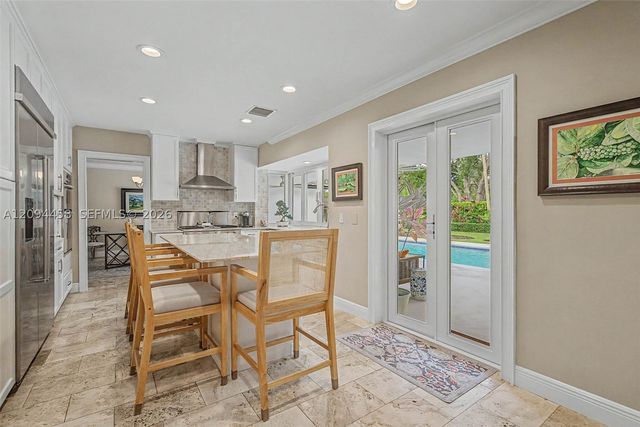 16140 SW 74th Pl, Palmetto Bay, FL 33157