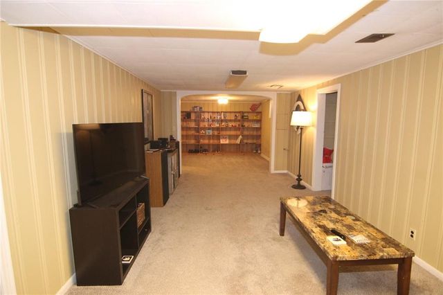 5525 Horton Street, Mission, KS 66202