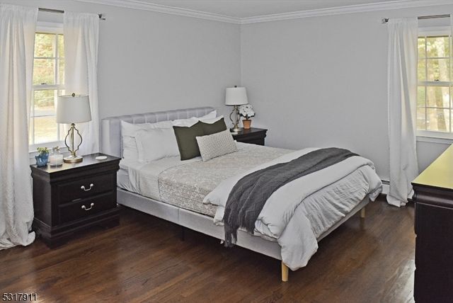 42 Melrose Dr, Chester Twp., NJ 07930