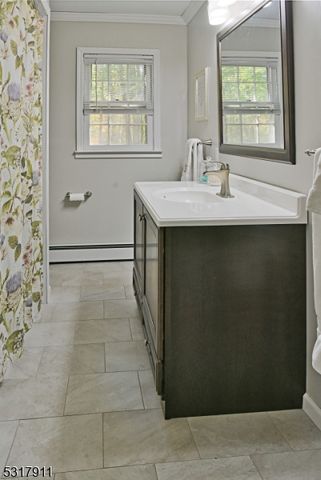 42 Melrose Dr, Chester Twp., NJ 07930