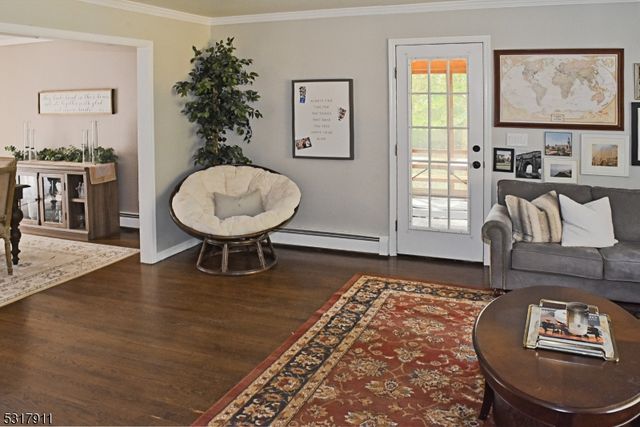 42 Melrose Dr, Chester Twp., NJ 07930