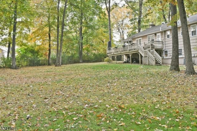 42 Melrose Dr, Chester Twp., NJ 07930