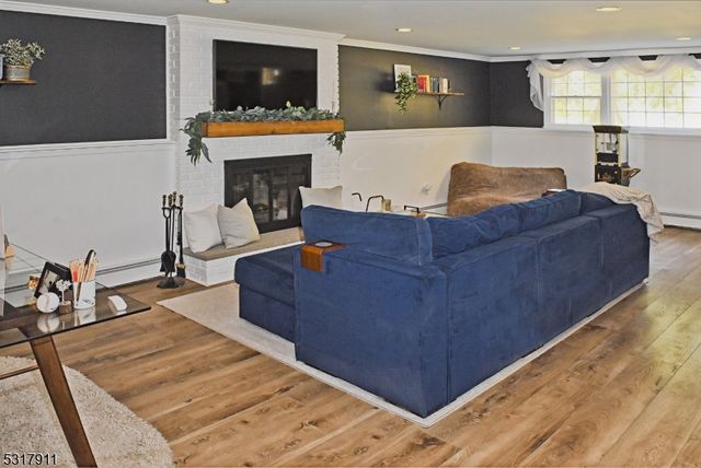 42 Melrose Dr, Chester Twp., NJ 07930