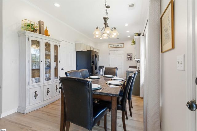 226 Glen Crest Drive, Moore, SC 29369