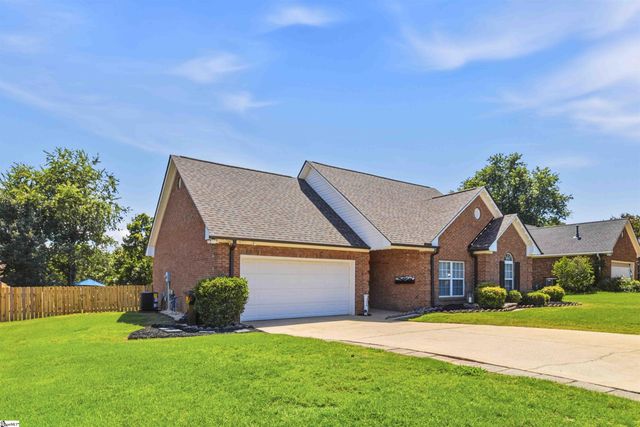 226 Glen Crest Drive, Moore, SC 29369