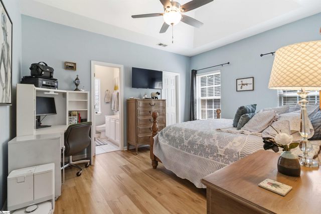 226 Glen Crest Drive, Moore, SC 29369