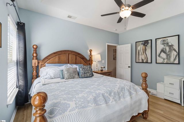 226 Glen Crest Drive, Moore, SC 29369