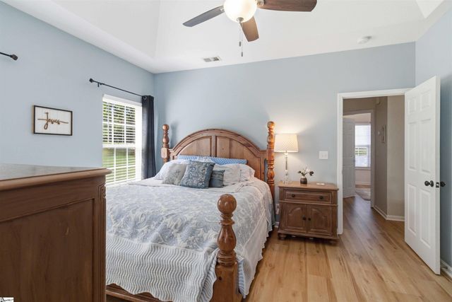 226 Glen Crest Drive, Moore, SC 29369
