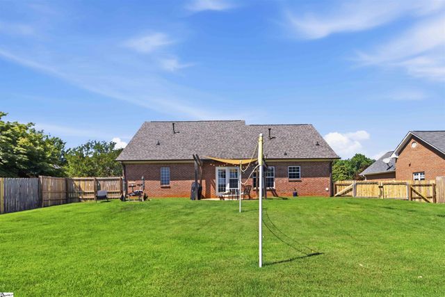 226 Glen Crest Drive, Moore, SC 29369
