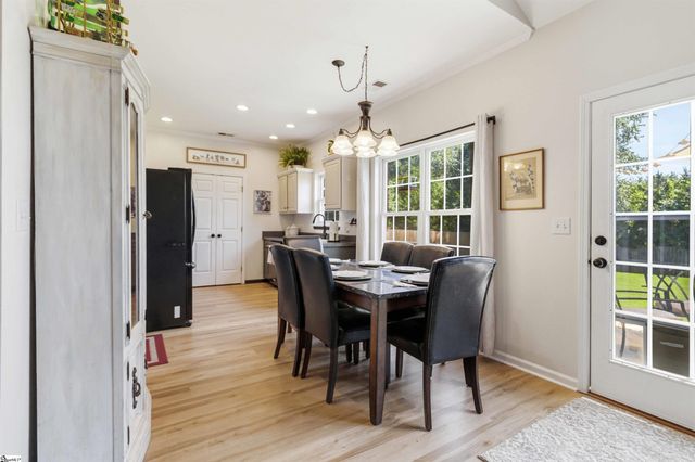 226 Glen Crest Drive, Moore, SC 29369