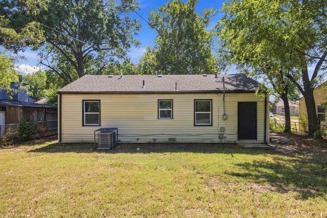 2522 E Audrey St, Wichita, KS 67219