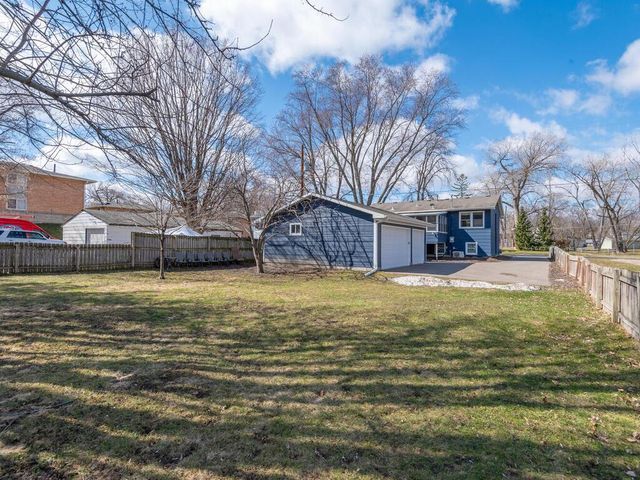 2108 Belmont Lane, Mound, MN 55364