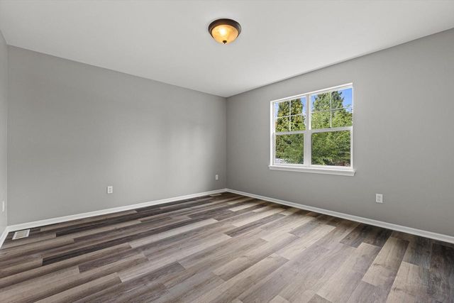 1246 Lombardi WAY, Waukesha, WI 53186