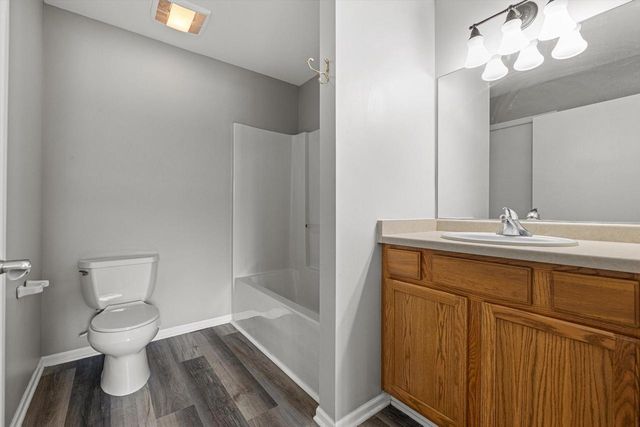1246 Lombardi WAY, Waukesha, WI 53186