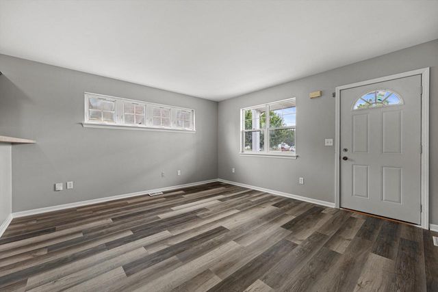 1246 Lombardi WAY, Waukesha, WI 53186
