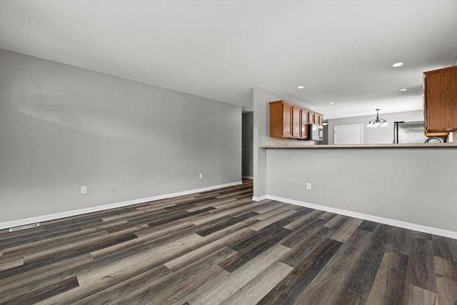 1246 Lombardi WAY, Waukesha, WI 53186